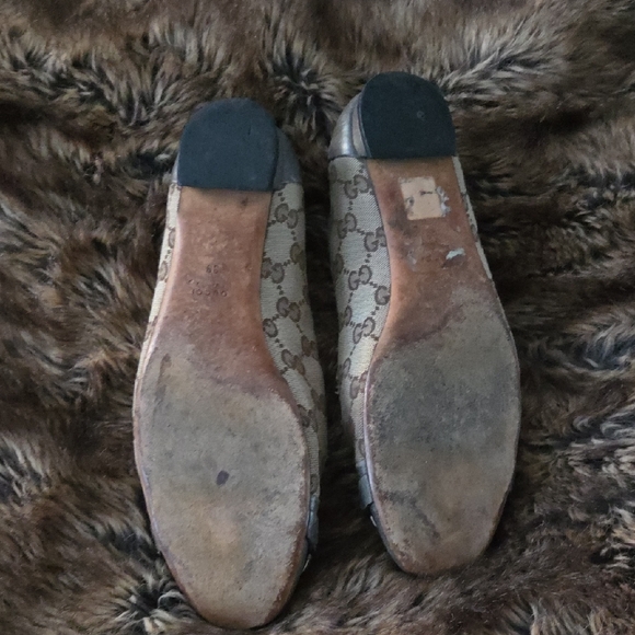 Gucci Gray and Silver Women's Flats - Picture 3 of 8